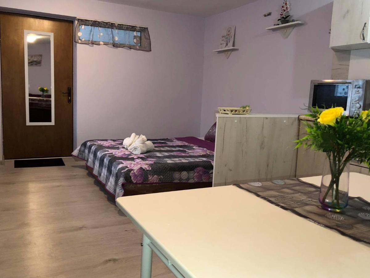 Comfy Studio Apartment By The Flower Market Varna Eksteriør billede