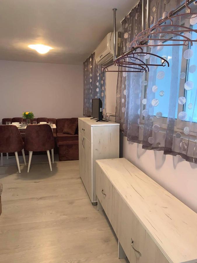Comfy Studio Apartment By The Flower Market Varna Eksteriør billede