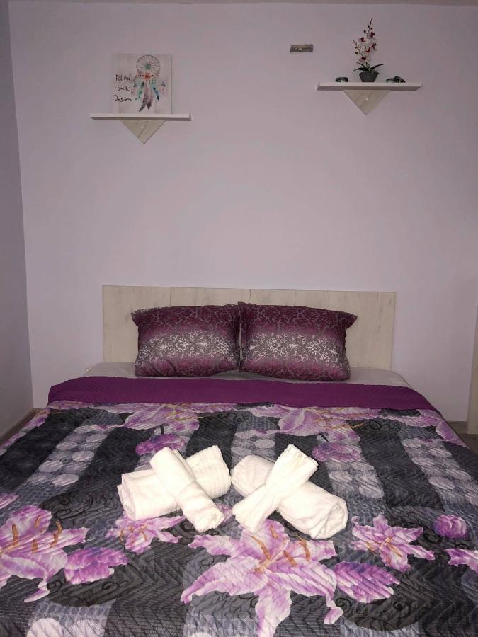Comfy Studio Apartment By The Flower Market Varna Eksteriør billede
