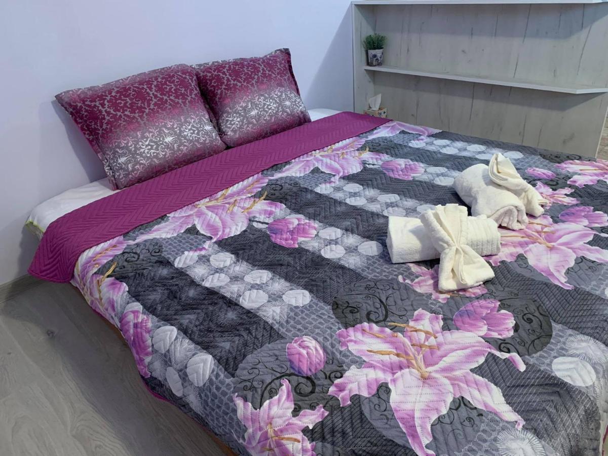 Comfy Studio Apartment By The Flower Market Varna Eksteriør billede