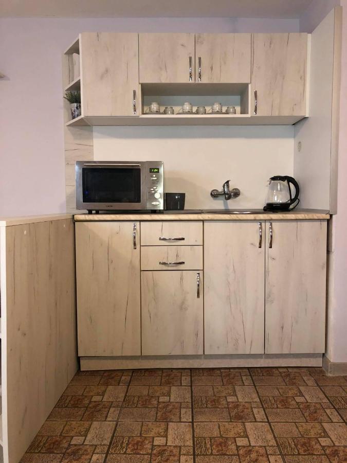 Comfy Studio Apartment By The Flower Market Varna Eksteriør billede